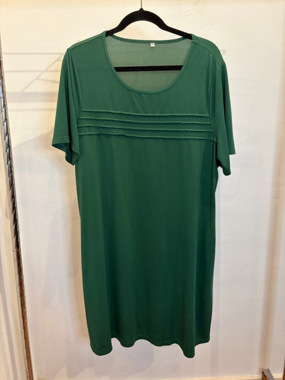 Source Unknown Emerald Green Scoop Neck Midi Dress